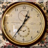 DC02. Decorative wall clock.